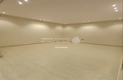Apartment - 5 Bedrooms - 3 Bathrooms for sale in Al Haylah Al Gharbi - Muhayil - Asir