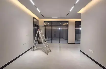 Villa - 5 Bedrooms for sale in Al Qadisiyah - Riyadh - Ar Riyadh