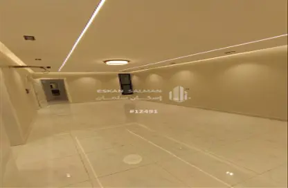 Apartment - 5 Bedrooms - 3 Bathrooms for sale in Aleasiluh - Jazan