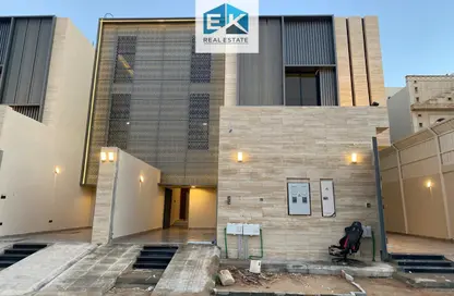 Full Floor - 4 Bedrooms - 4 Bathrooms for sale in Al Yarmuk - Riyadh - Ar Riyadh