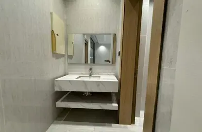 Villa - 5 Bedrooms for sale in Al Qadisiyah - Riyadh - Ar Riyadh